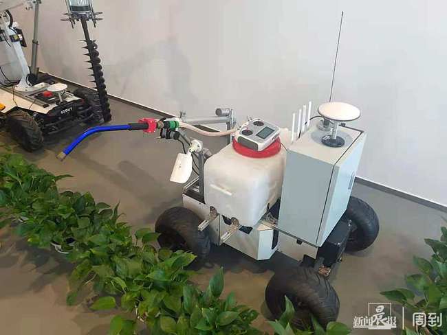 数字化巡检,机器人在荒漠种树 众多新产品 新技术将亮相2021世界人工智能大会